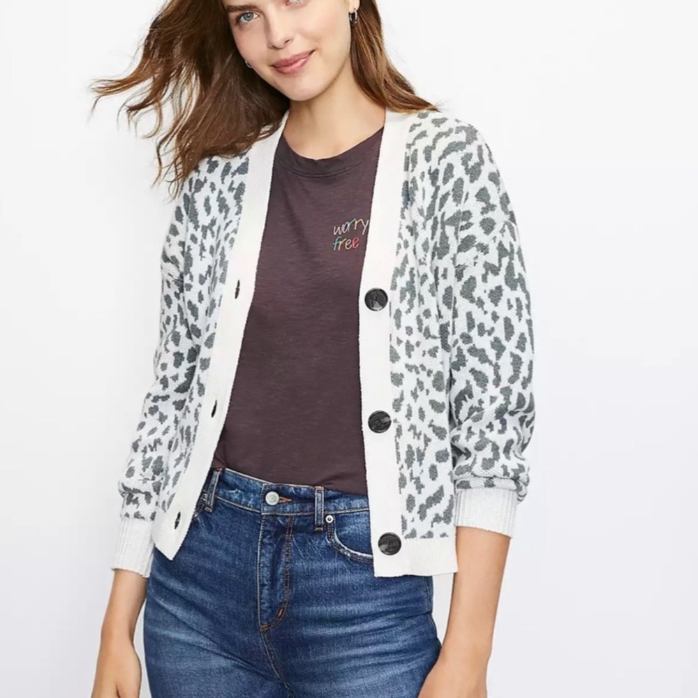 LOFT Cropped Leopard Print V-Neck Cardigan XS